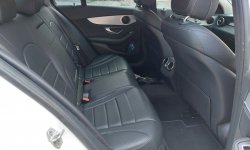 Mercedes-Benz C-Class C 200 Avantgarde Line Putih 9