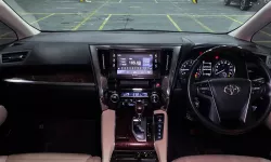 Toyota Alphard 2.5 G A/T 2019 5