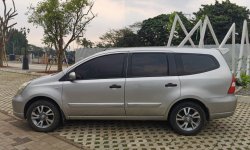 Nissan Grand Livina Ultimate 2009 4