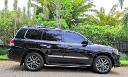 Happy New Year!!!Lexus LX-570 Sport - 2014 - Airsuspensi Hidrolik2TV Head Rest - Sunroof 3