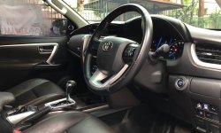 Toyota Fortuner 2.4 VRZ AT 2017 Abu-abu 9