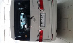 Daihatsu Luxio 1.5 D M/T 2017 Putih 8