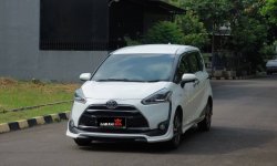 Toyota Sienta Q CVT 2017 4