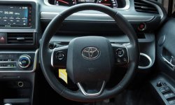 Toyota Sienta Q CVT 2017 9