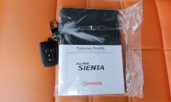 Toyota Sienta Q CVT 2017 12
