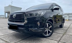 Toyota Kijang Innova Reborn 2.0 Venturer 2022  Automatic KM 14.000 SERVIS RECORD BERGARANSI 2