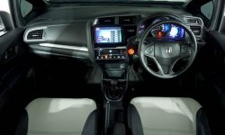 Honda Jazz RS  MT 2019 5
