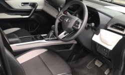 Toyota Veloz Q TSS AT 2022 4