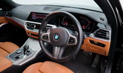 BMW 3 Series Sedan 2019 5