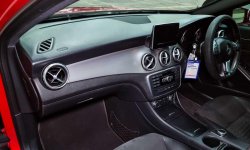  2015 Mercedes-Benz GLA 200 1.6 9