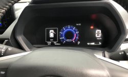 Toyota Veloz Q 1.5 A/T 2022 Silver 9