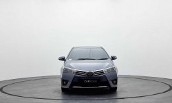  2015 Toyota COROLLA ALTIS V 1.8 12