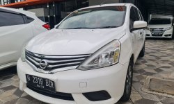 Nissan Grand Livina sv matic Tahun 2018 Matic Warna Putih Metalik 2