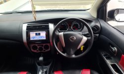 Nissan Grand Livina sv matic Tahun 2018 Matic Warna Putih Metalik 9