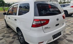 Nissan Grand Livina sv matic Tahun 2018 Matic Warna Putih Metalik 12
