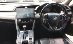 Honda Civic 1.5 Vtec Turbo AT 2018 6
