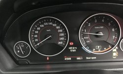 BMW 3 Series 328i 2014 Putih 9
