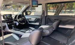 Toyota Veloz 1.5 Q CVT TSS AT 2022 Putih 8