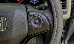 Honda HR-V 1.8L Prestige 2016 Abu-abu 8