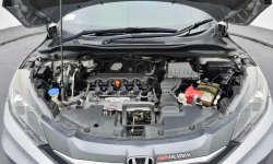 Honda HR-V 1.8L Prestige 2016 Abu-abu 9
