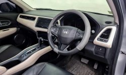 Honda HR-V 1.8L Prestige 2016 Abu-abu 11