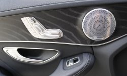 Mercedes-Benz C-Class C 300 AMG Line 2018 Kilometer Antik Asli 17