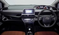 Toyota Sienta Q 2016 12