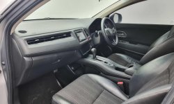 2016 Honda HR-V E 1.5 8
