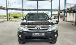 Jual mobil Toyota Fortuner 2006 1