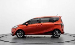 Toyota Sienta V CVT 2017 5