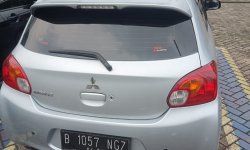 Mitsubishi Mirage EXCEED 2013 Silver AT 2