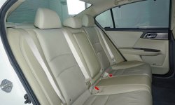 Jual mobil Honda Accord 2.4 VTi-L Matic 2017 8