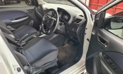 Suzuki Baleno Hatchback AT ( Matic )  2019 / 2020 Putih Km Low 38rban Siap Pakai 11