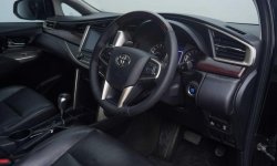 Toyota Venturer 2.0 Q A/T 2018 7