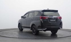Toyota Venturer 2.0 Q A/T 2018 15