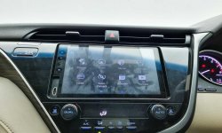  2019 Toyota CAMRY V 2.5 10