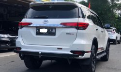 TOYOTA FORTUNER VRZ TRD AT PUTIH 2019 DP RINGAN!! 6