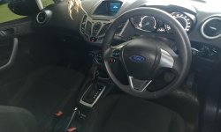 Ford Fiesta Trend 2015 Merah 3
