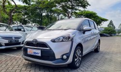 TOYOTA SIENTA 1.5 V AT MATIC 2017 SILVER TERAWAT ISTIMEWA 1