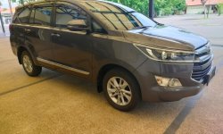 Toyota Kijang Innova V A/T Diesel 2019 Abu-abu km low 7