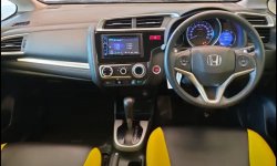 Honda Jazz RS CVT 2015 Hatchback km low 2