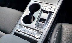 Km6rb Hyundai kona electric signature putih listrik bebas ganjil genap 15