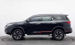 Toyota Fortuner 2.4 TRD AT 2018 3