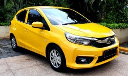 Km6 ribuan Honda Brio E CVT 2021 matic kuning cash kredit proses bisa 1