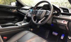 Honda Civic Hatchback RS 2021 Termurah 8