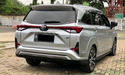 Toyota Veloz 1.5 A/T 2022 Silver 5