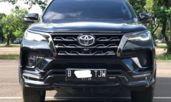 Toyota Fortuner New  4x2 2.4 GR Sport A/T 2021 Hitam 1