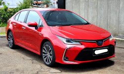 Toyota Corolla Altis Hybrid A/T 2019 merah km 39rb recordcash kredit proses bisa dibantu 1