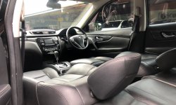 Nissan X-Trail 2.5 2015 Hitam 8