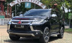 Mitsubishi Pajero Sport Dakar 4x2 AT 2017 Hitam 2